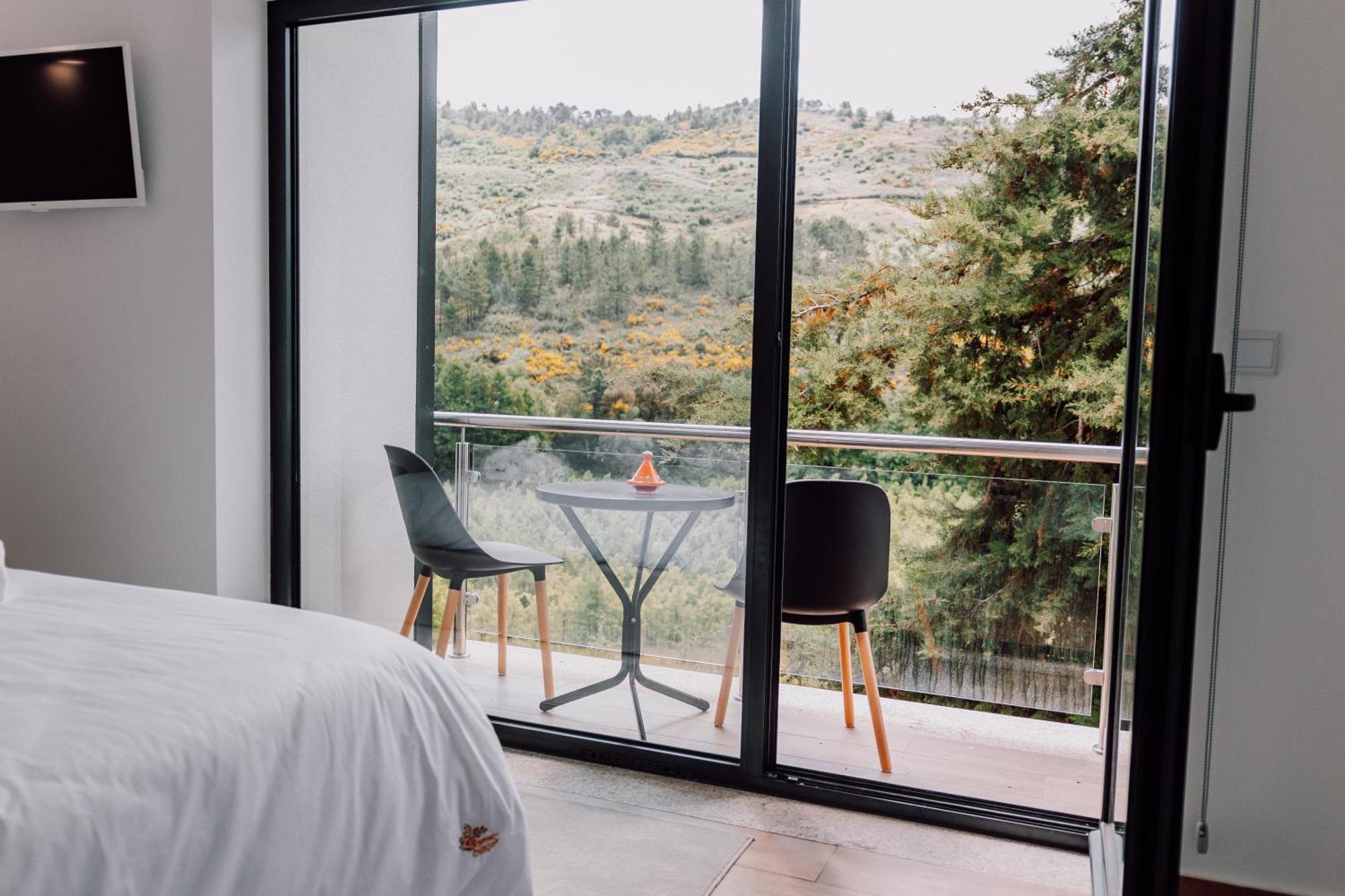 Quinta Dos Sincais Bed & Breakfast Guarda Ngoại thất bức ảnh